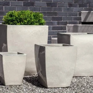 Pot dan Planter Taman Minimalis