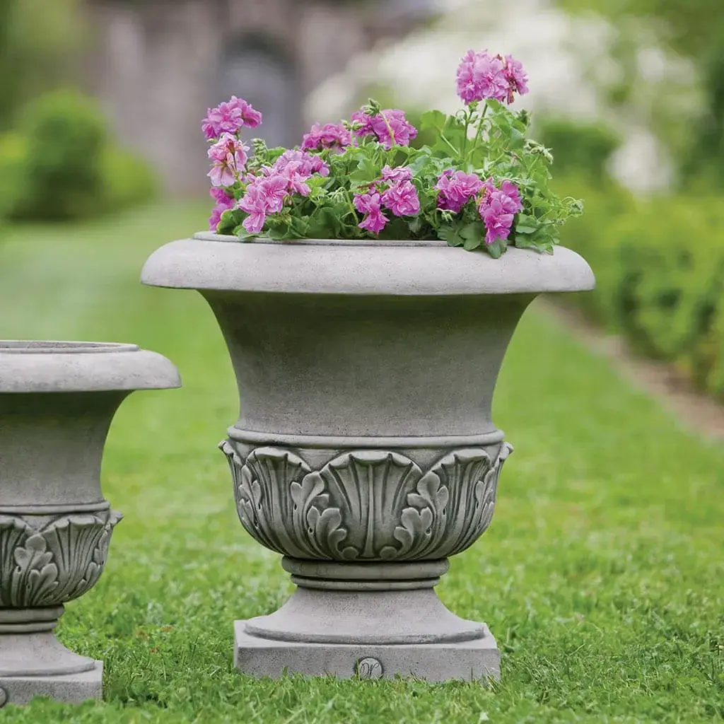 Pot dan Urn Elegan