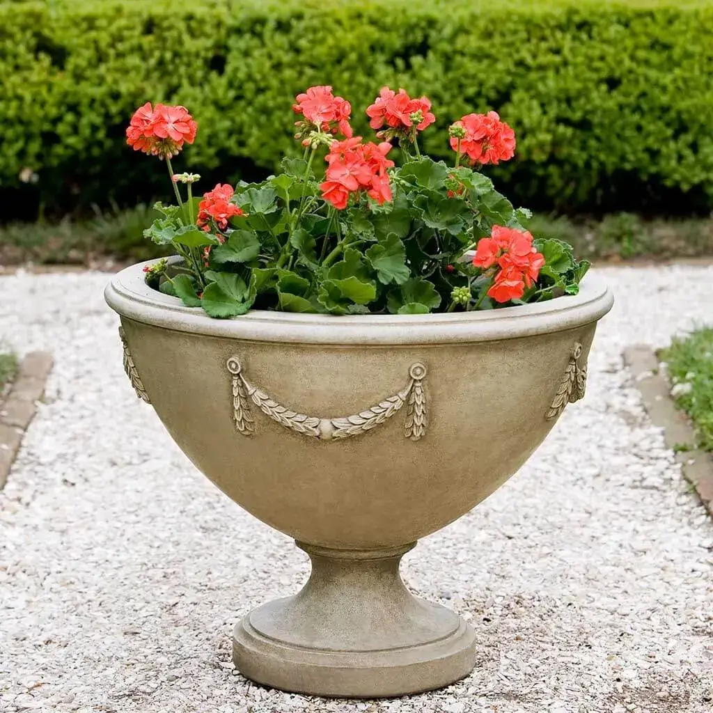 Pot dan Urn Elegan