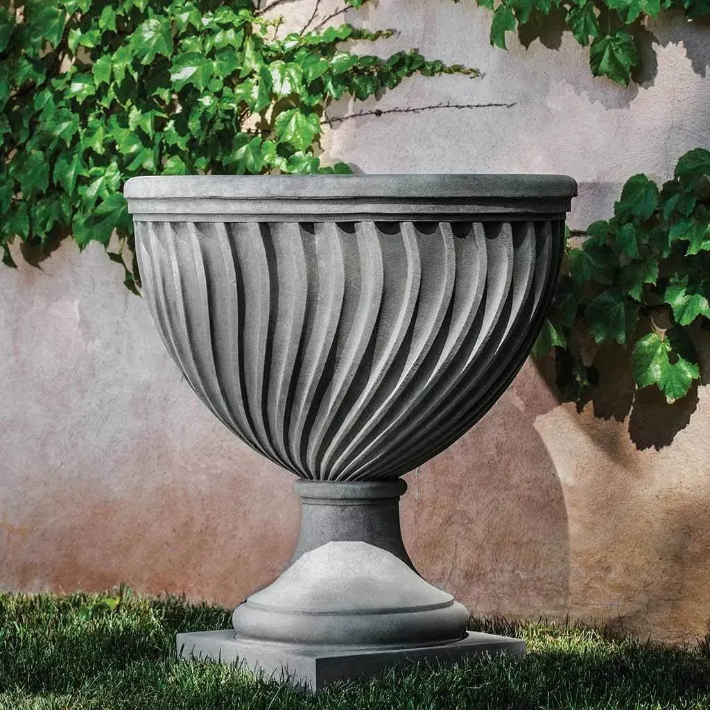 Pot dan Urn Elegan