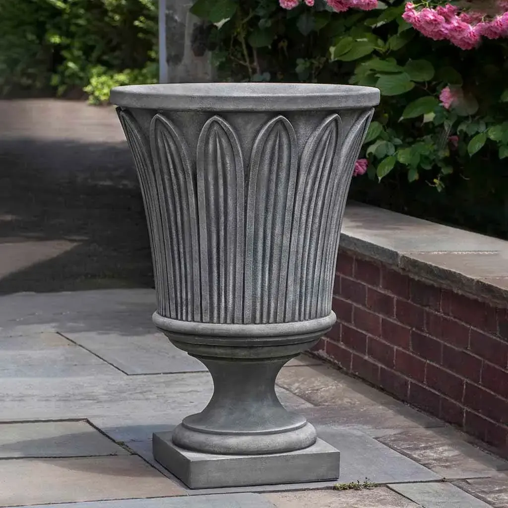 Pot dan Urn Elegan