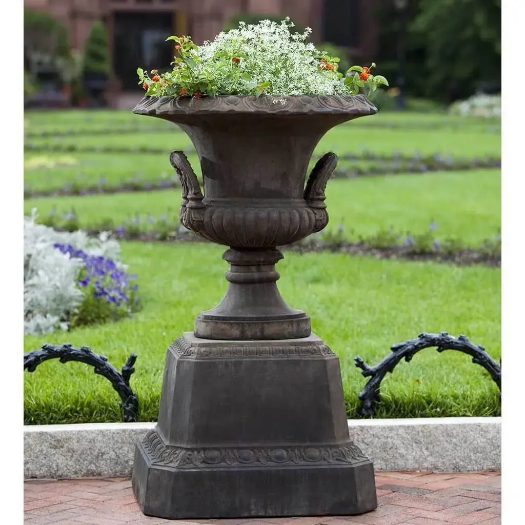 Pot dan Urn Elegan